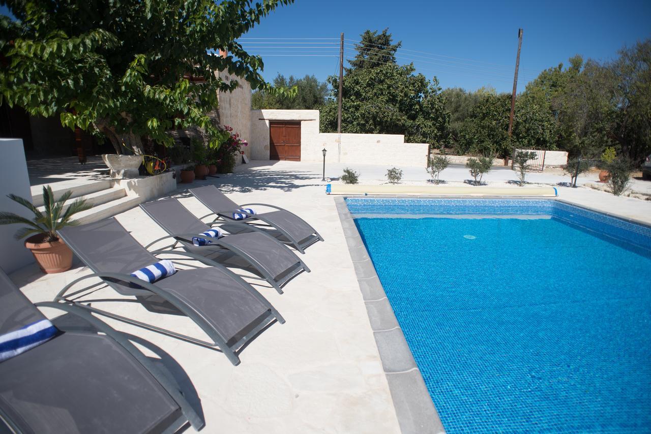 Chloe'S House Guest House Pano Akourdalia ภายนอก รูปภาพ